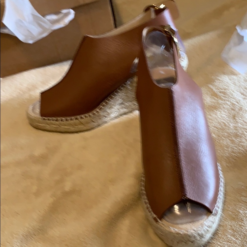 Kanna leather sandal